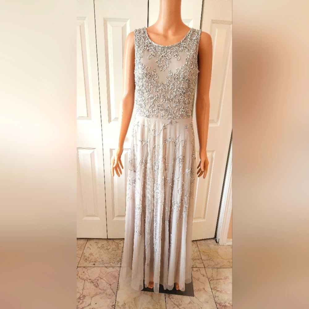 Pissaro Nights Beaded Mesh Long Formal Grown Silver Gray Size 8
